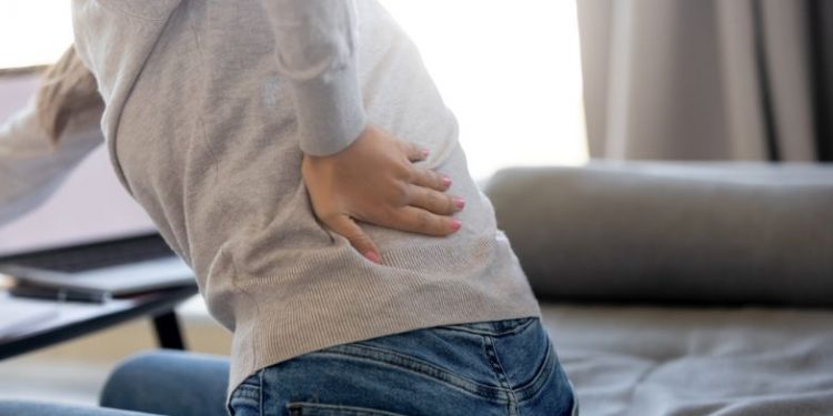 אורן זריף הצליח לעזור לי לרדת מהמיטה ועזר לי עם כאבי הגב – Oren Zarif