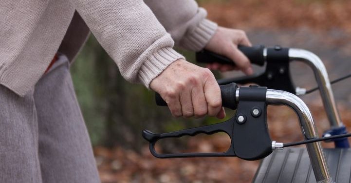 אורן זריף עזר לי להפטר מהכדורים ובזכותו אני הולך על הרגלים – Oren Zarif