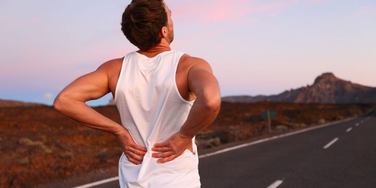 אנשים רבים ושונים חווים סוגים שונים של כאבי גב – אורן זריף – כאבי גב – Oren Zarif